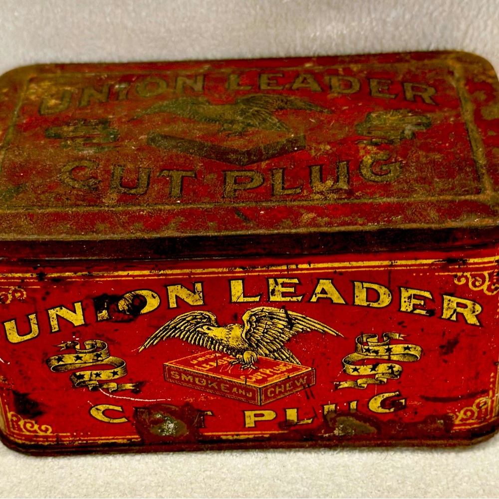 Union Leader Cut Plug Tobacco Tin 
Year 1915